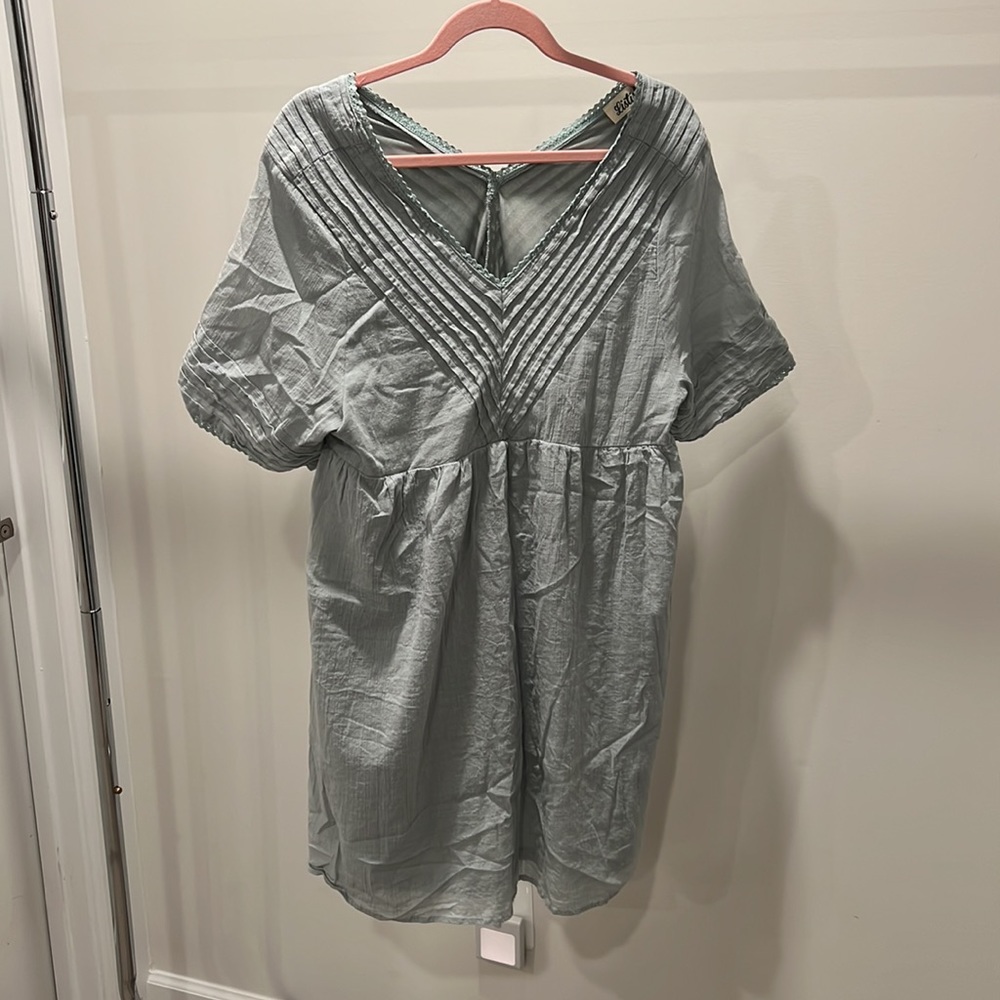Listiele sea-foam green short sleeved dress size large
